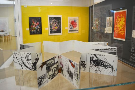 Ausstellung "Künstlerplakate" von Niki de Saint Phalle und Jean Tinguely, Foto: Horst-Janssen-Museum