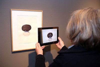 In der Ausstellung "Move The Line" wurde mit Computern gezeichnet. Foto: Markus Hibbeler