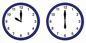 Zwei Uhren zeigen 10 und 18 Uhr. © Lebenshilfe für Menschen mit geistiger Behinderung Bremen e.V., Illustrator Stefan Albers