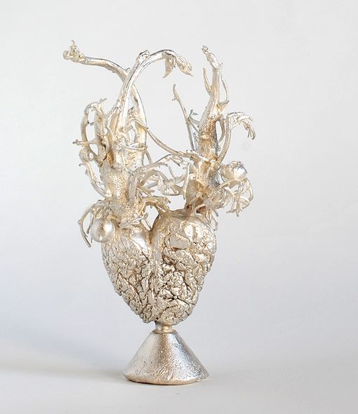 Mariella Mosler, Love Hearts IV, Silver cast of a potato © VG Bild-Kunst Bonn, 2026