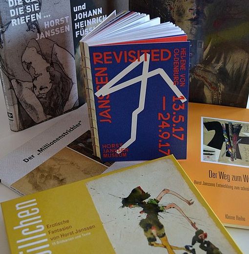 Publikationen und Kataloge des Museums. Foto: Horst-Janssen-Museum